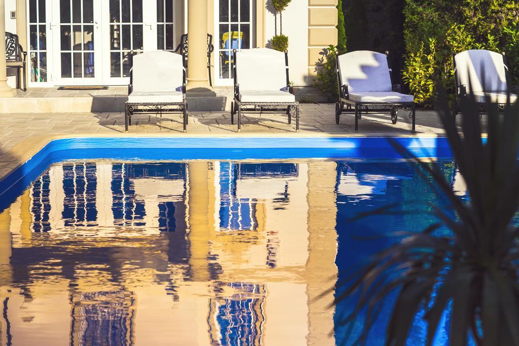 Luxury-villas *